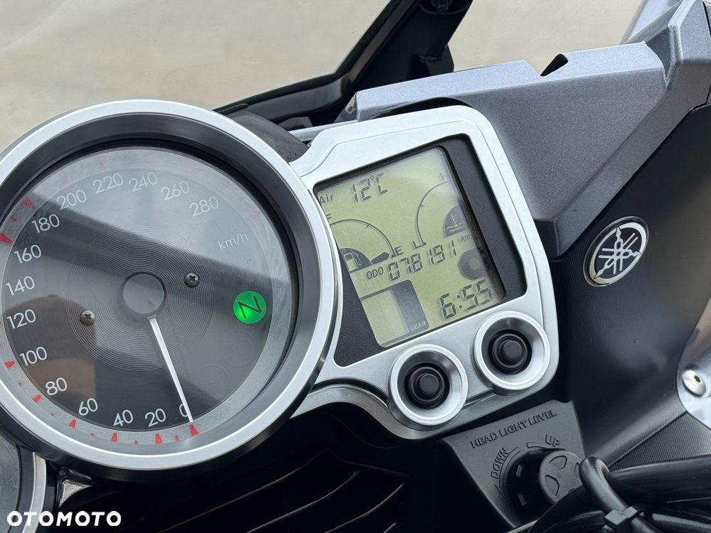 Yamaha FJR - 18