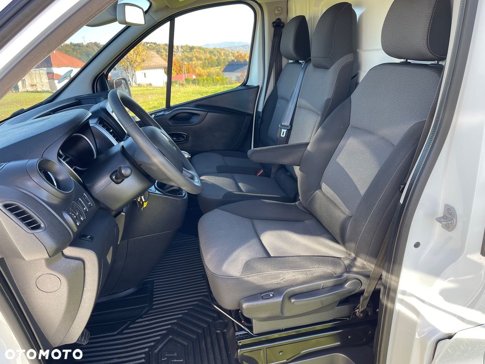 Renault Trafic - 27