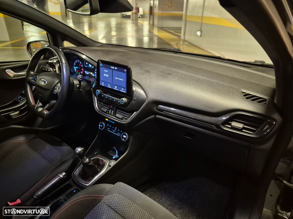 Ford Fiesta 1.0 EcoBoost ST-Line - 39