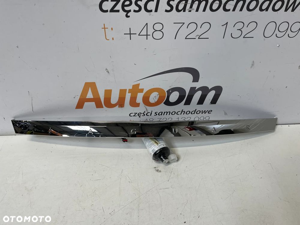 BLENDA OŚWIETLENIA TABLICY TYŁ POD KAMERE JAGUAR XF X250 8X23-13550-AH/BH - 1