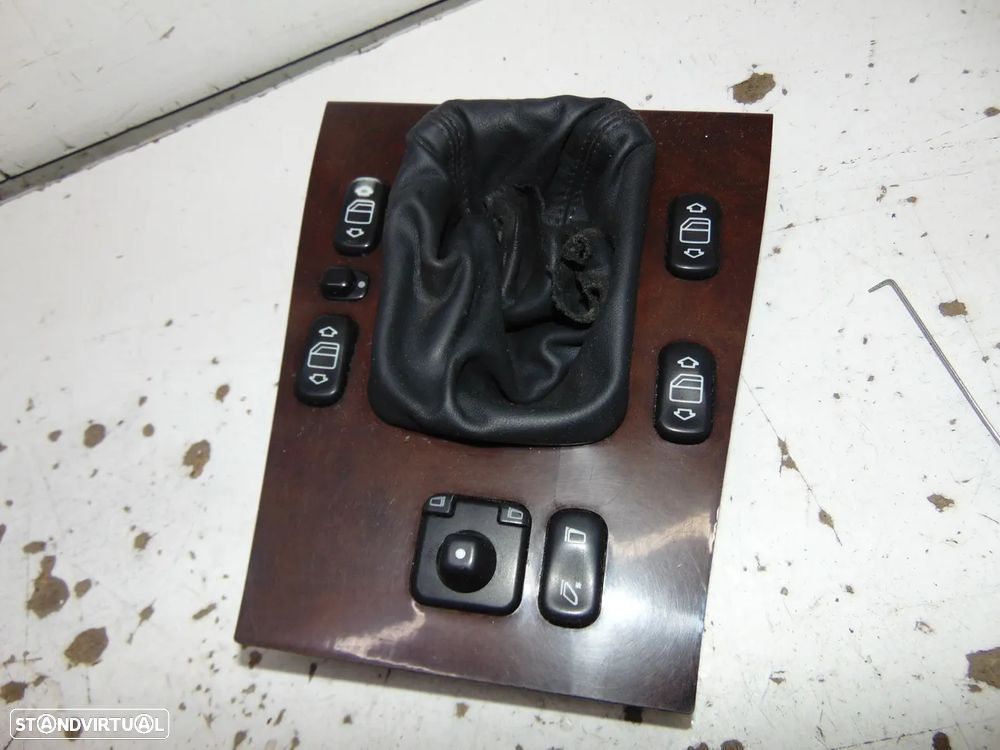 Mercedes C consola central - 5
