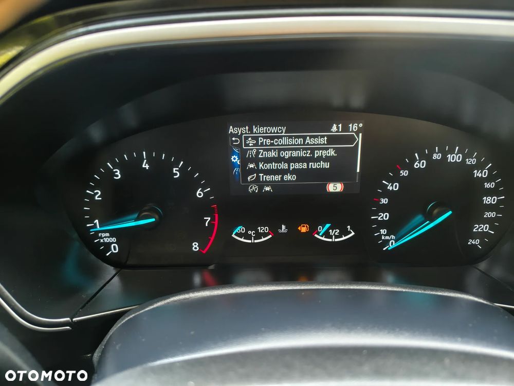 Ford Focus 1.0 EcoBoost mHEV Connected - 14