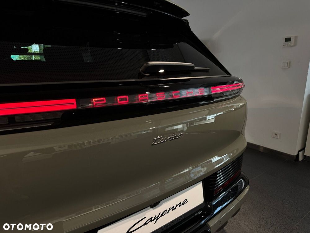 Porsche Cayenne - 8