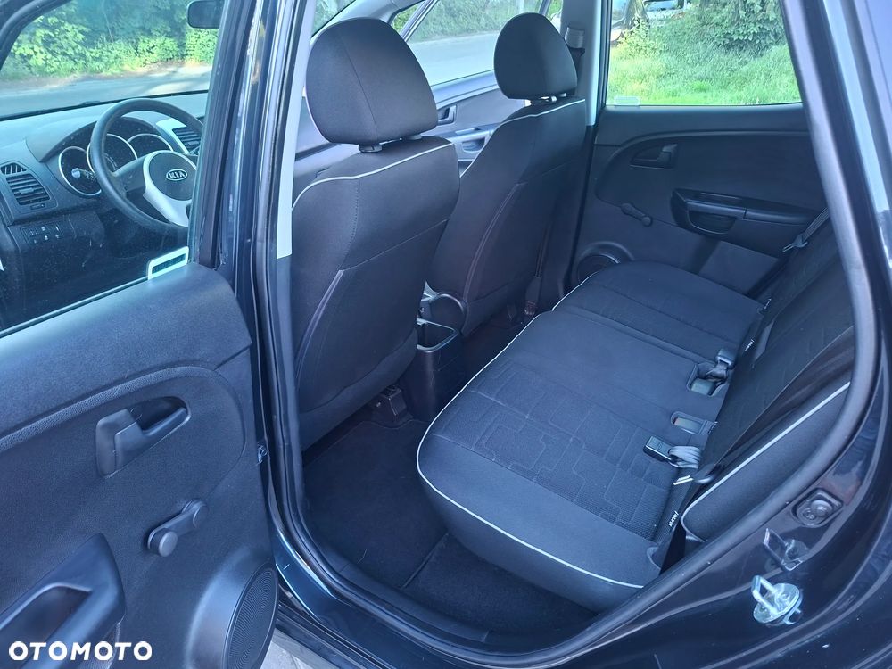 Kia Venga 1.6 L - 15