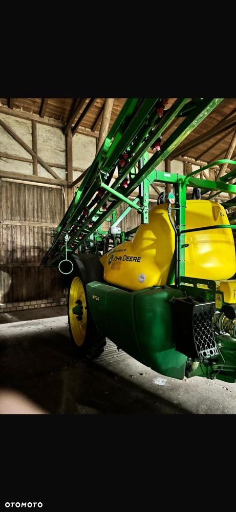 John Deere M724 - 16