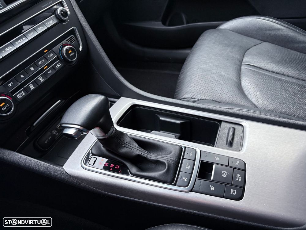 Kia Optima SW 2.0 CVVT PHEV - 55