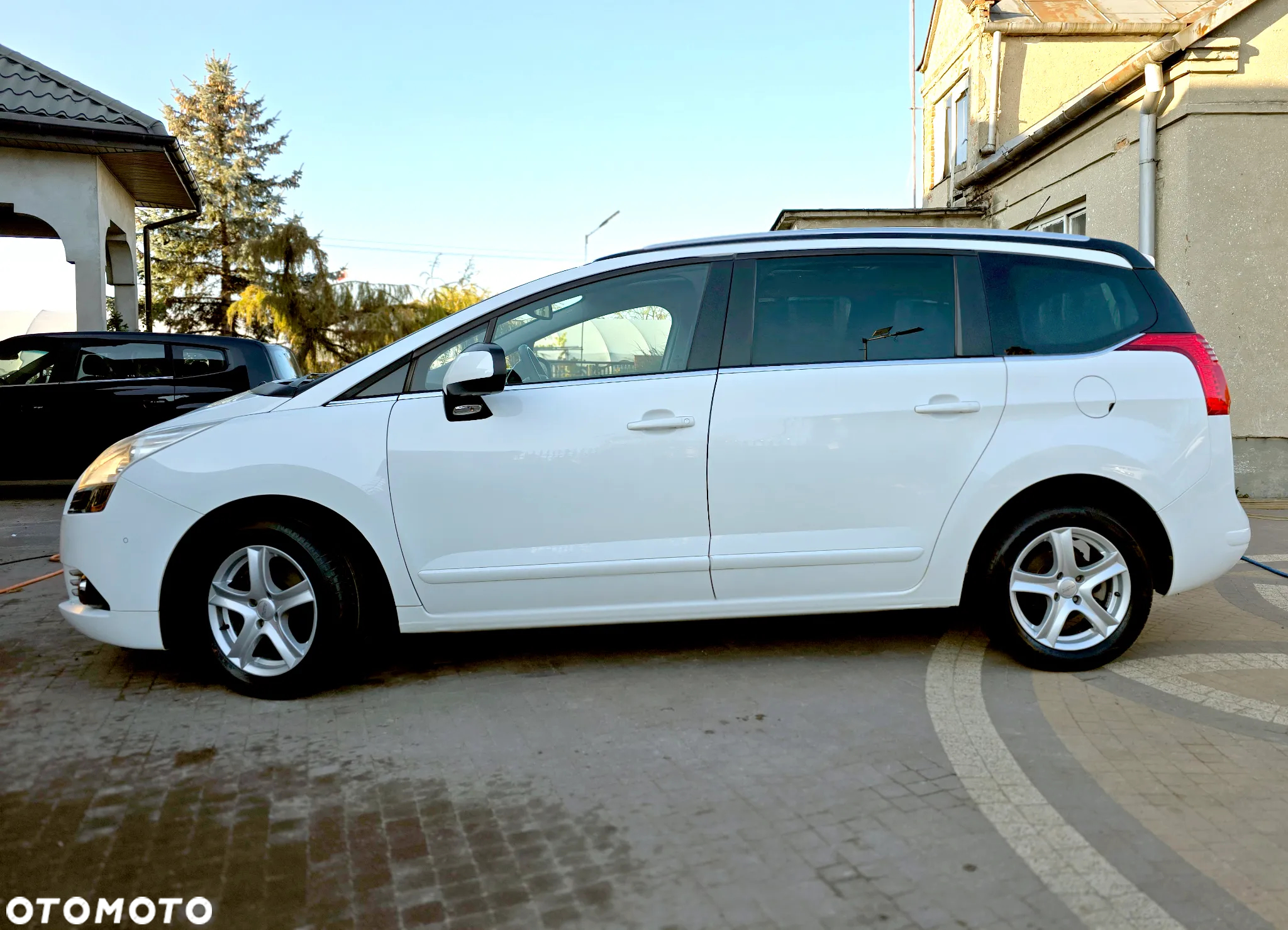 Peugeot 5008 - 3
