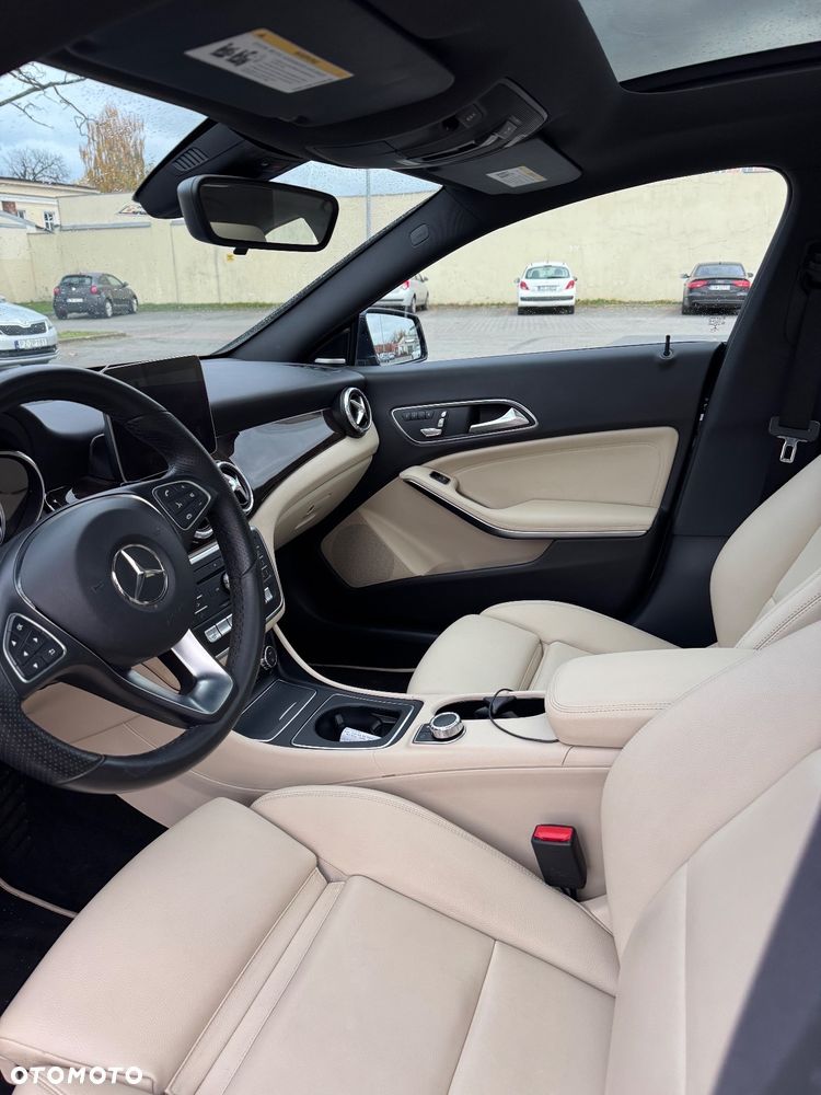Mercedes-Benz CLA 250 4-Matic AMG Line - 5