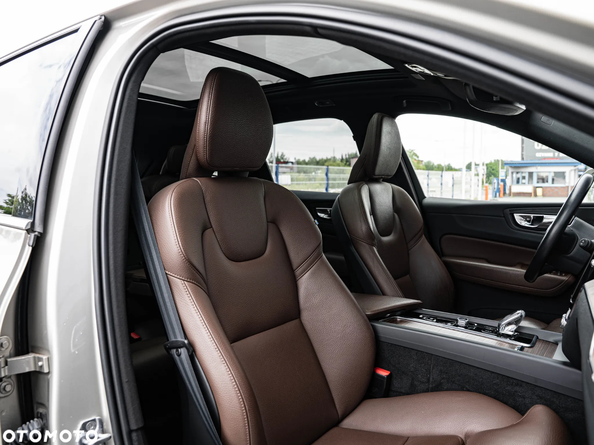 Volvo XC 60 T6 AWD Plug-In Hybrid Inscription - 25