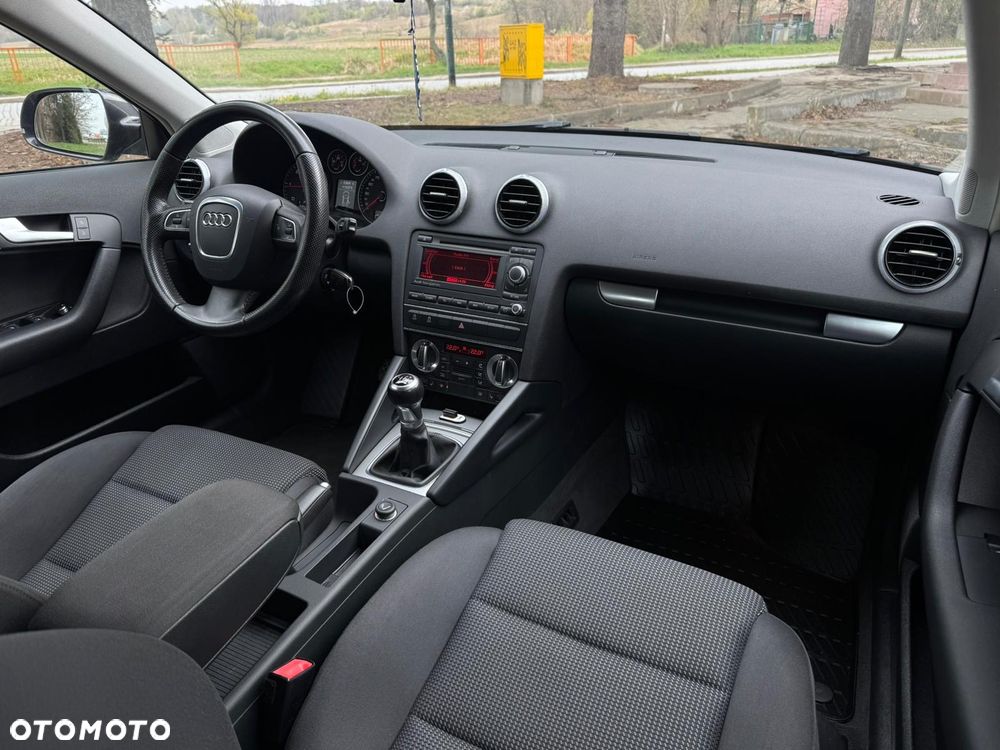 Audi A3 Sportback - 7