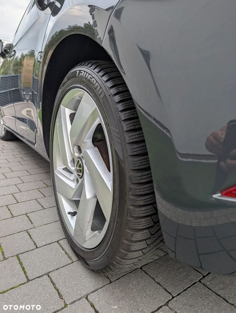 Volkswagen Golf - 21