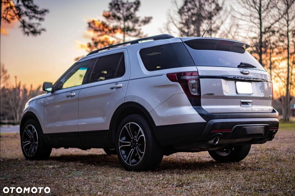 Ford Explorer - 5