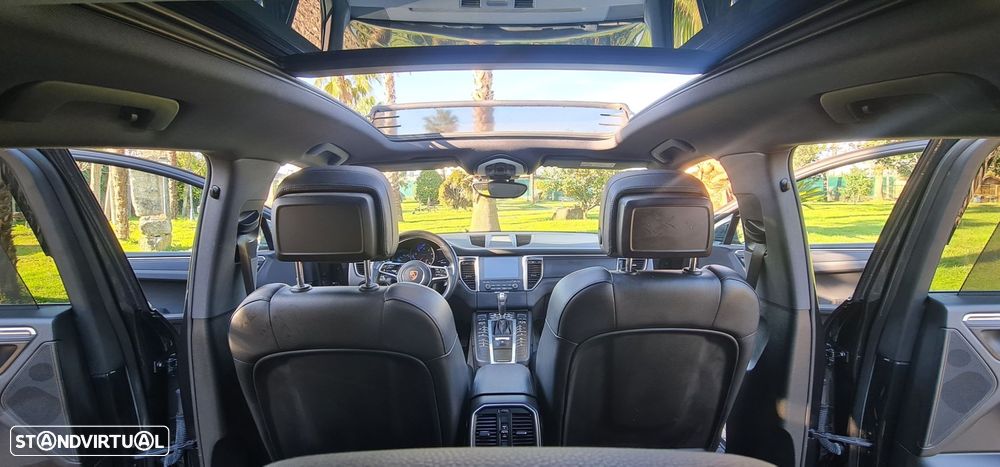 Porsche Macan - 26
