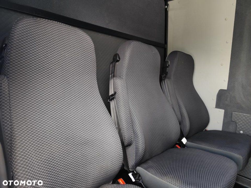 Ford Transit - 12
