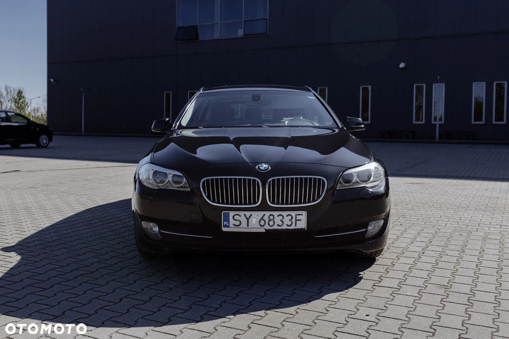 BMW Seria 5 520d - 2