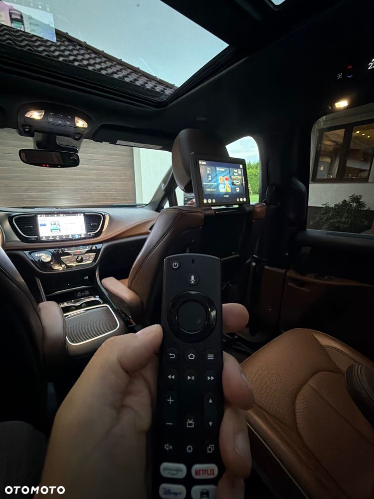 Chrysler Pacifica - 18