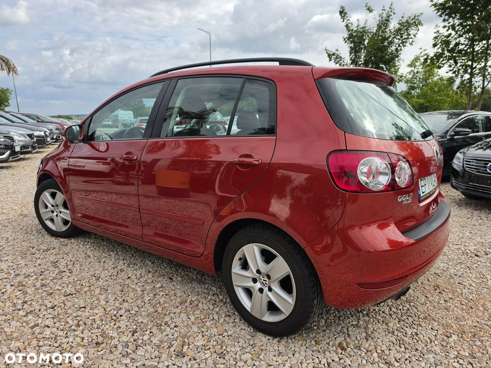 Volkswagen Golf Plus - 11