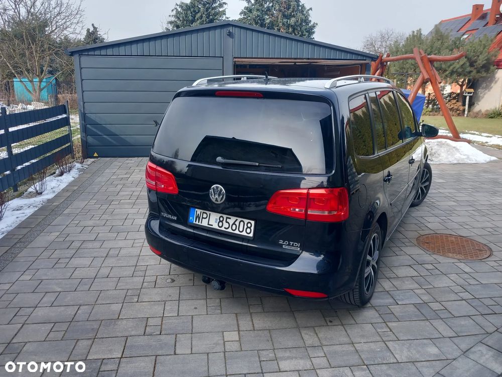 Volkswagen Touran - 8