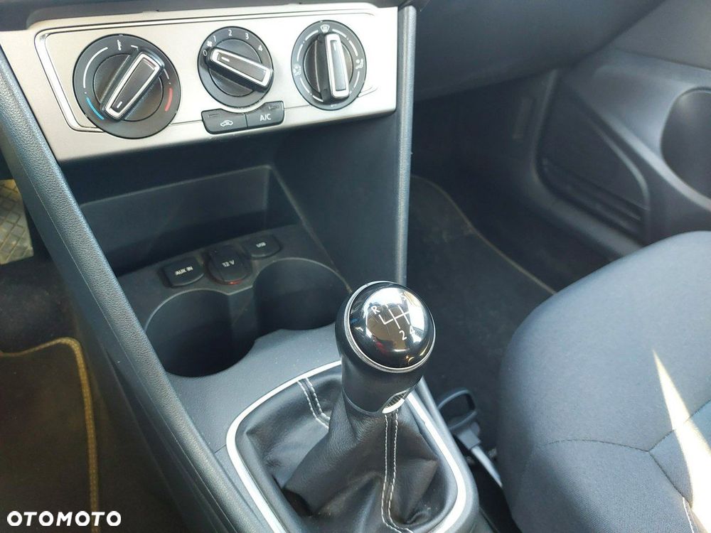 Volkswagen Polo - 20