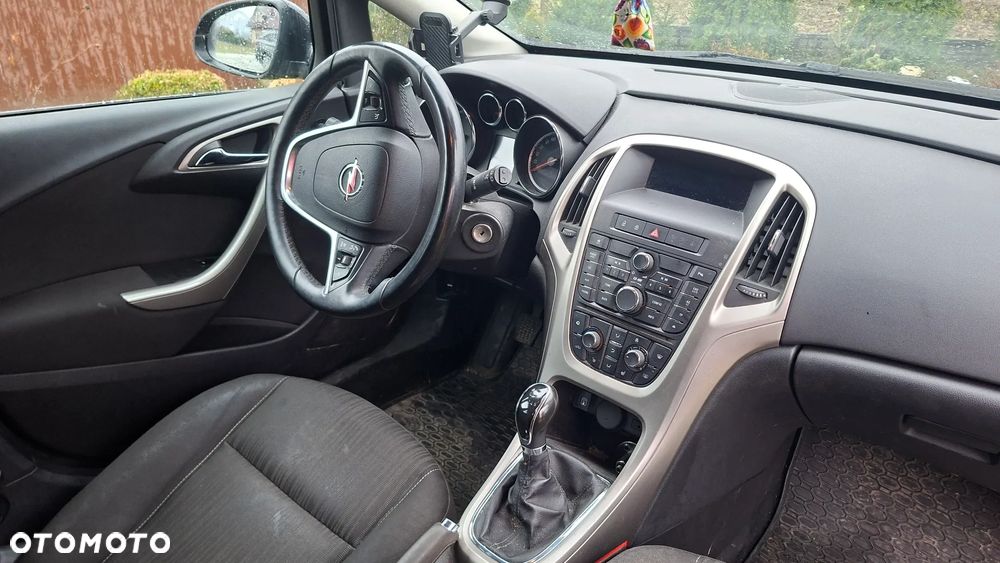 Opel Astra 1.4 Turbo - 2