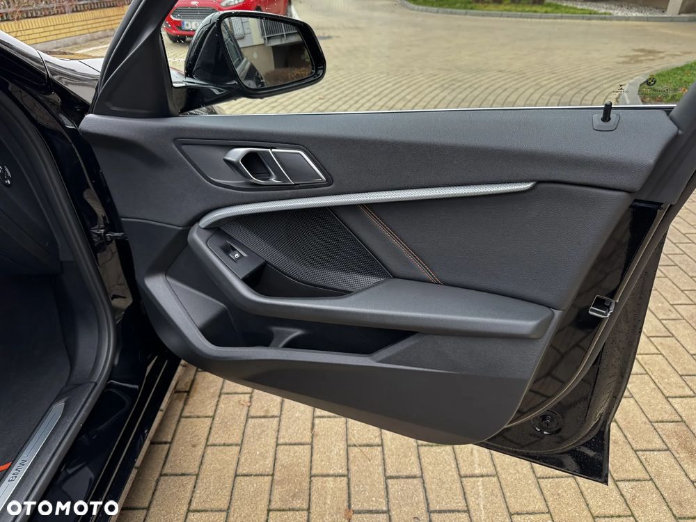 BMW Seria 1 118i Sport Line - 31