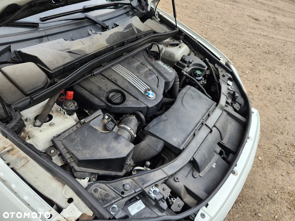 BMW X1 xDrive18d xLine - 27