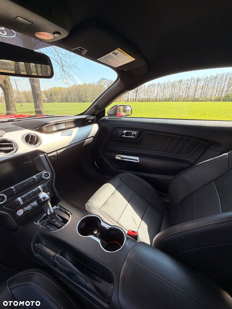 Ford Mustang 5.0 V8 GT - 15