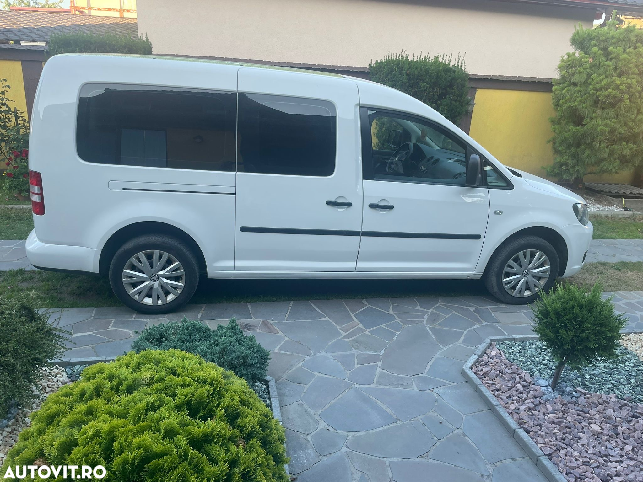 Volkswagen Caddy 1.6 TDI Comfortline - 4