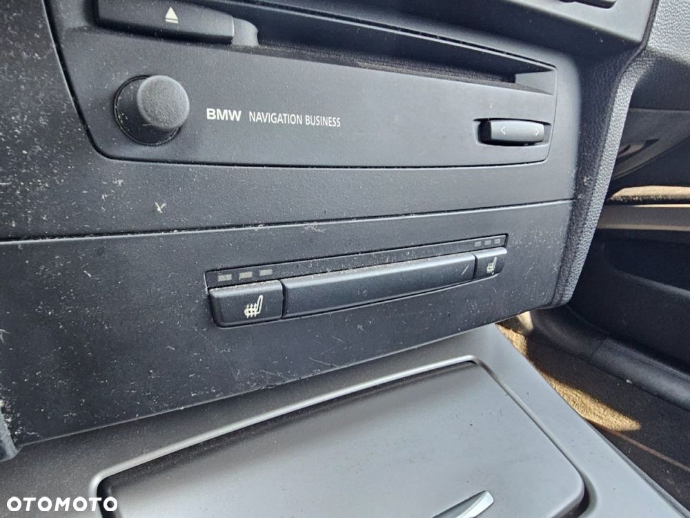 BMW Seria 3 330i - 14