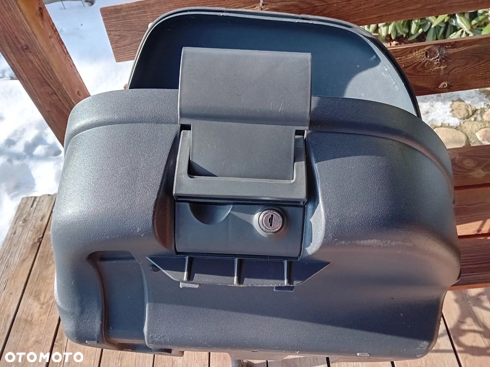 Sprzedam kpl. kufrów wraz z stelażami Honda Varadero 1000 rok 1999 - 6