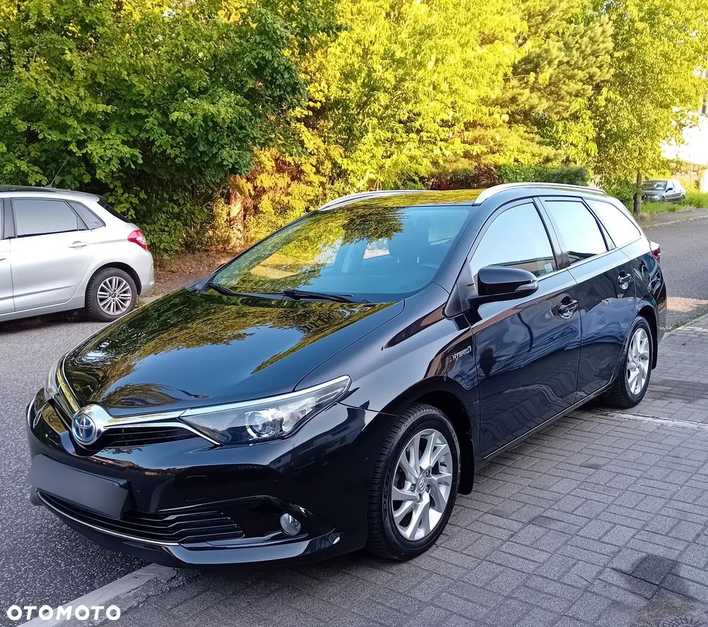 Toyota Auris Hybrid 135 Prestige - 3