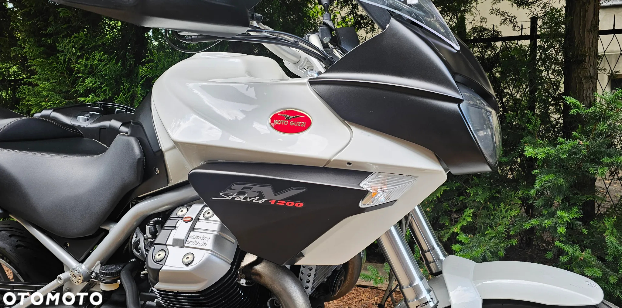 Moto Guzzi Stelvio - 4
