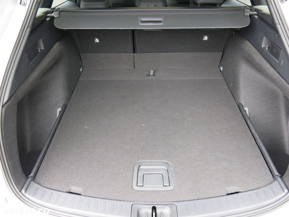 Toyota Corolla 1.8 Hybrid Style - 10