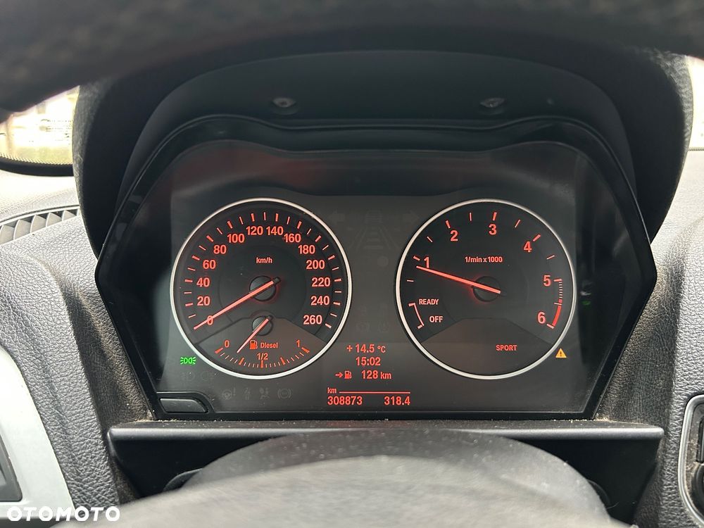 BMW Seria 1 116d Sport Line - 10