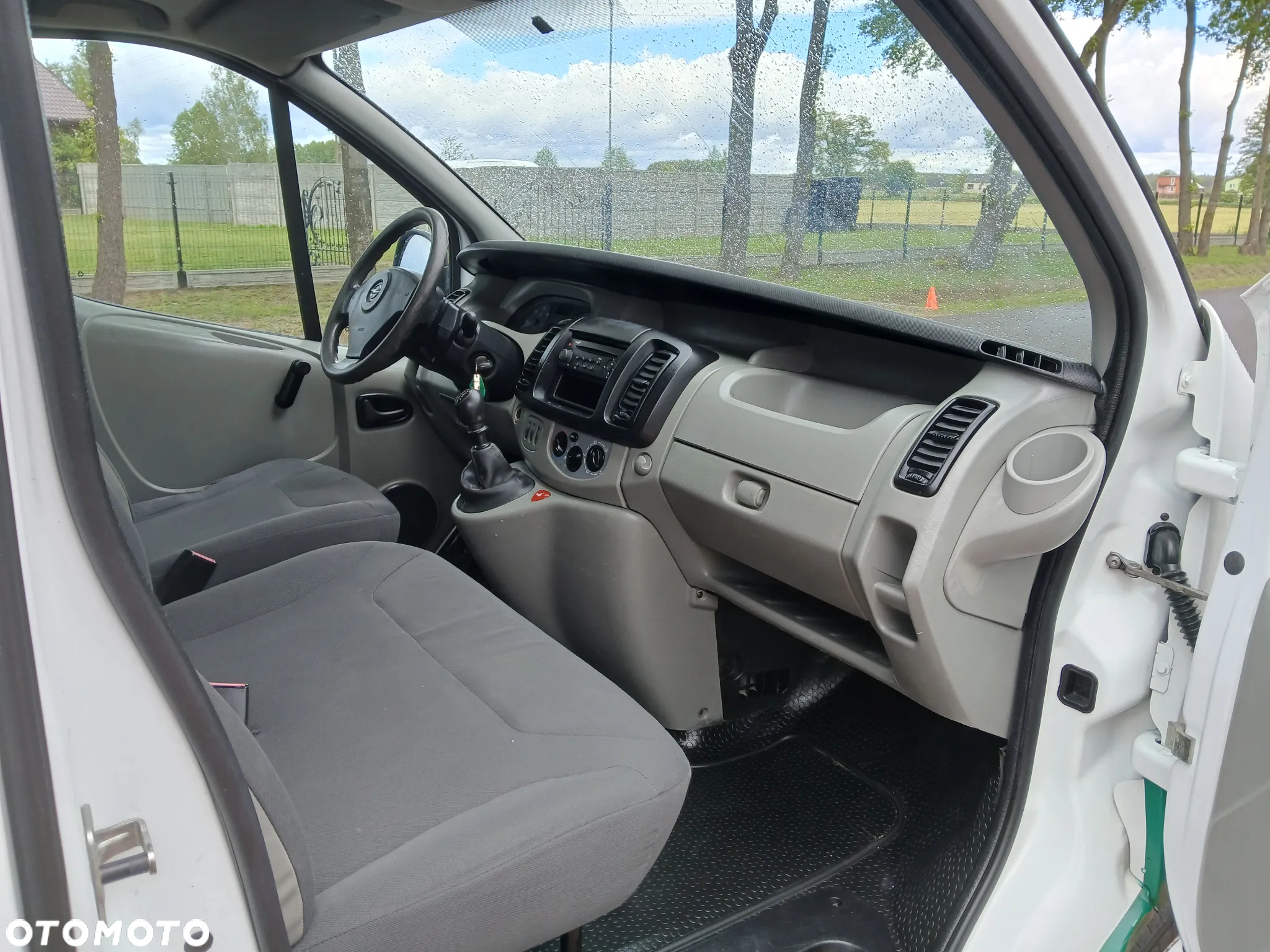 Opel VIVARO - 12