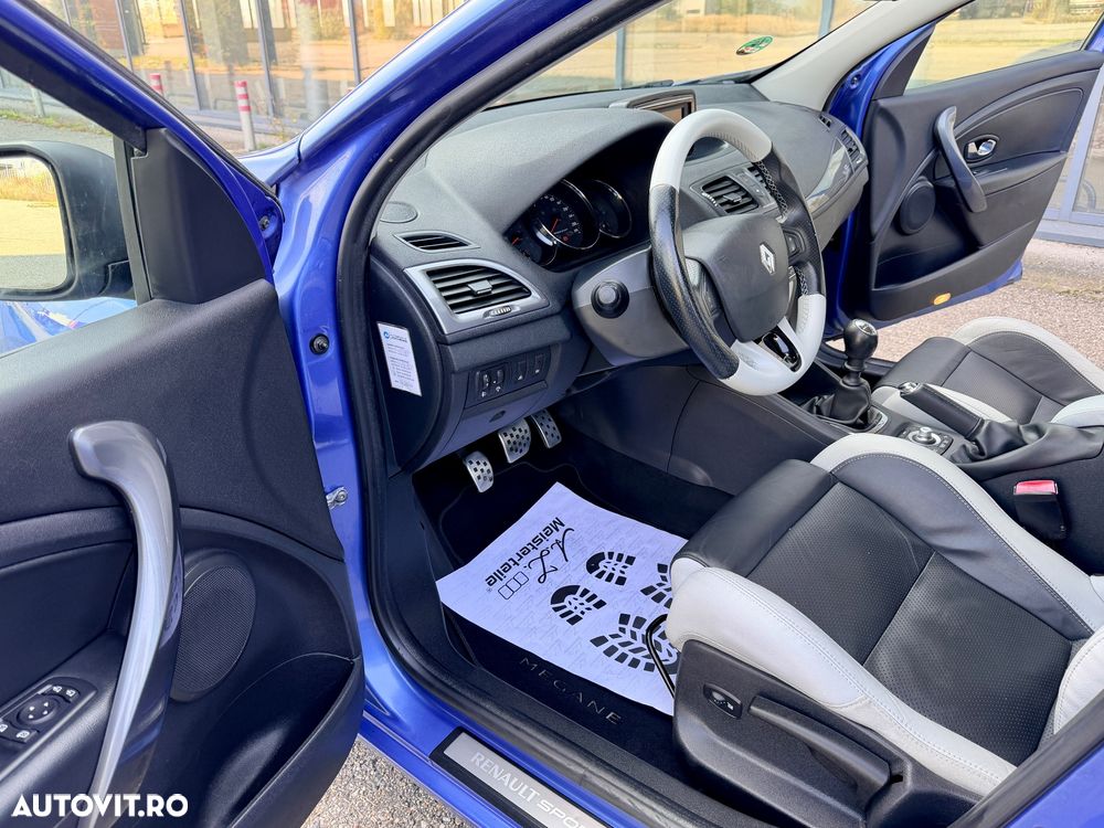 Renault Megane - 21
