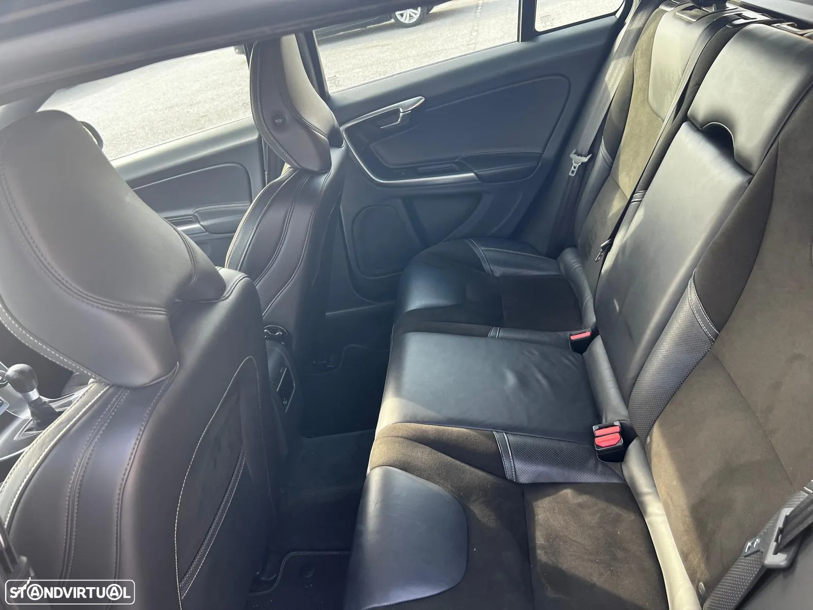 Volvo V60 1.6 D2 Drive R-Design Start/Stop - 7