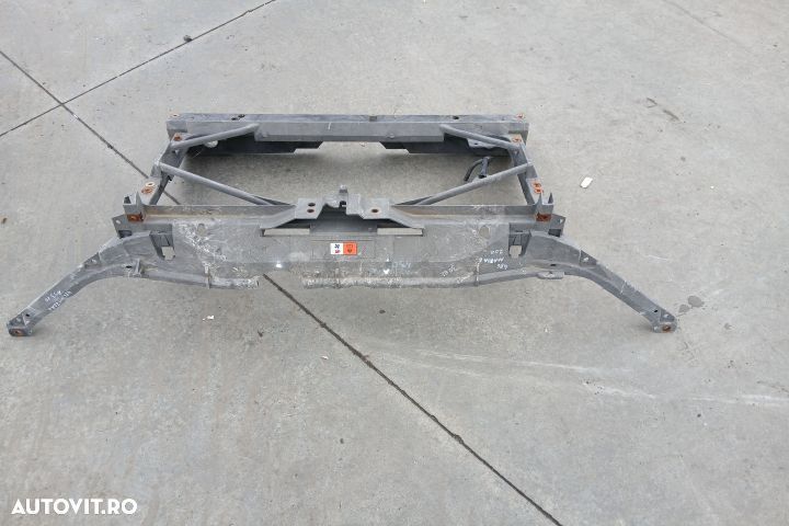 Trager / Calandru 1L84-8653-HBA 2.0D 1L84-8653-HBA 2.0D Mazda 6 GG [f - 4