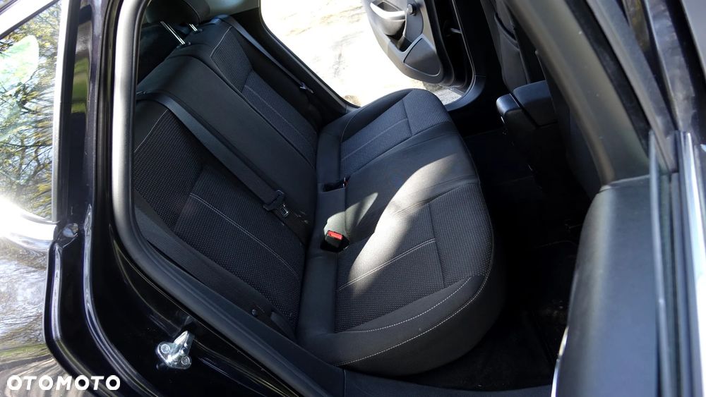 Opel Astra 1.4 Turbo Sport - 12