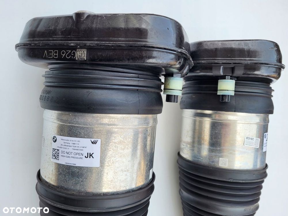BMW G26 i4 AMORTYZATOR TYŁ P/L 5A49DD4 5A49DD3 6895358 6895357 - 2
