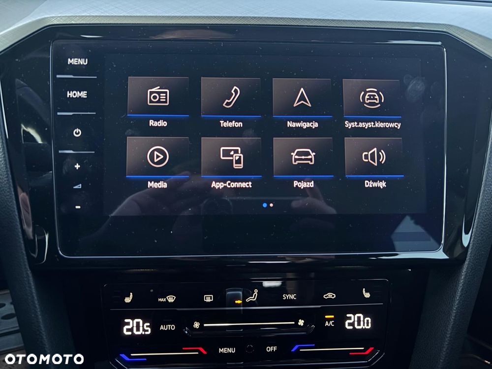 Volkswagen Passat - 32