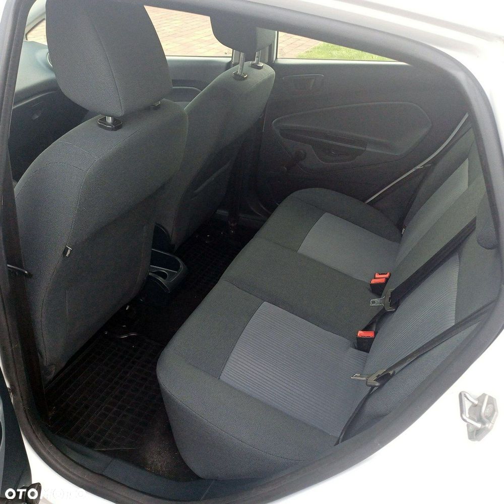Ford Fiesta - 7