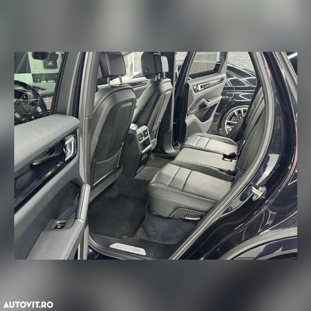 Porsche Cayenne - 10