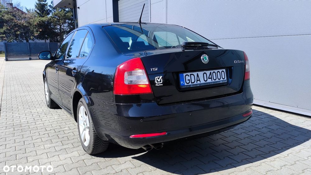 Skoda Octavia 1.4 TSI Elegance DSG - 6