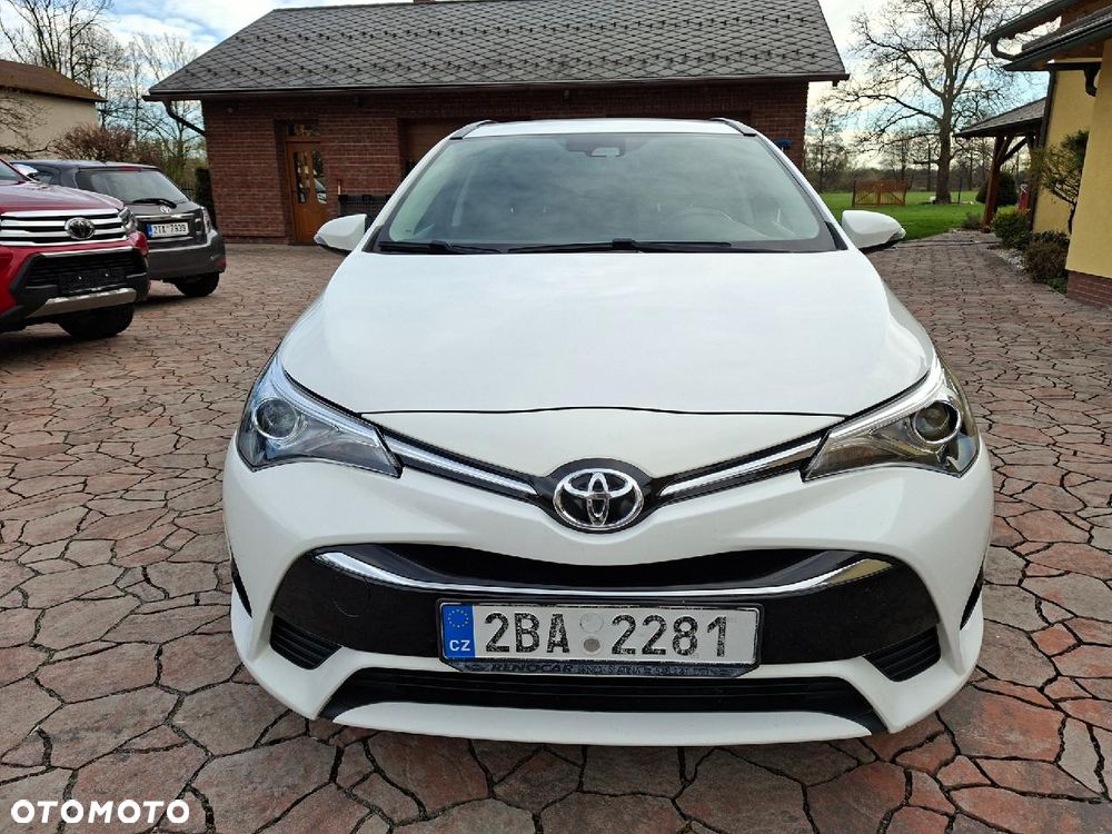 Toyota Avensis 2.0 D-4D Selection - 7