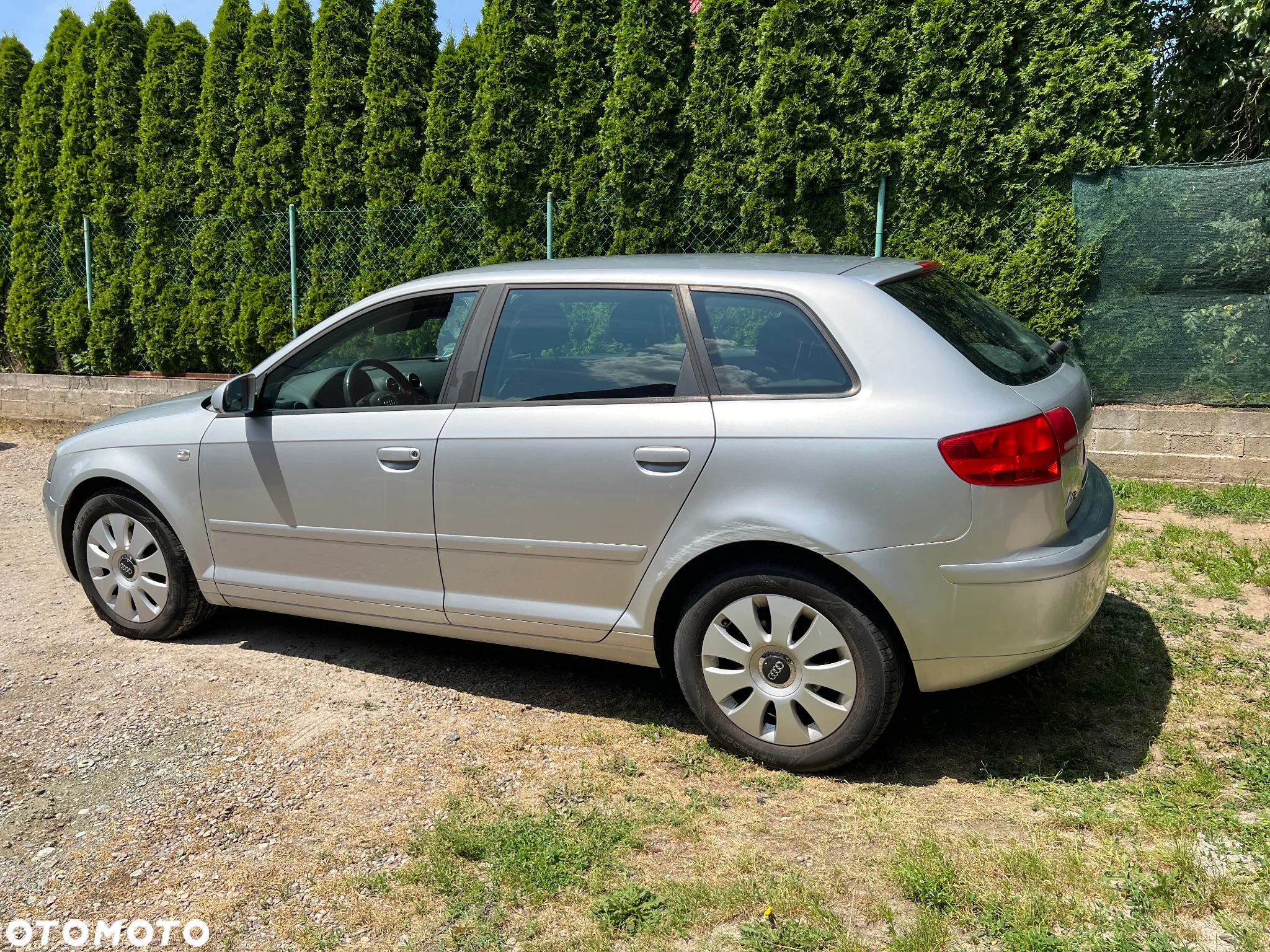 Audi A3 1.6 FSI Sportback Attraction - 4