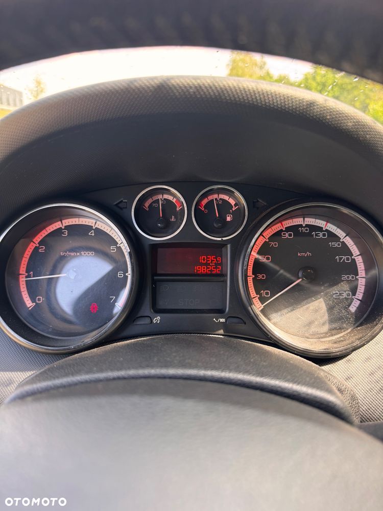 Peugeot 308 1.6 Premium - 8