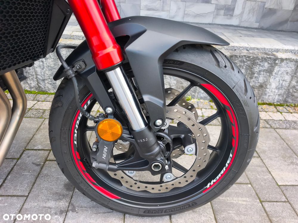 Honda Hornet - 24