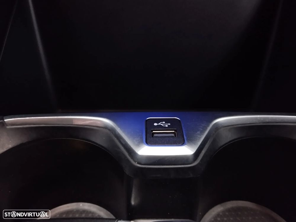 BMW 116 d Pack Desportivo M - 35