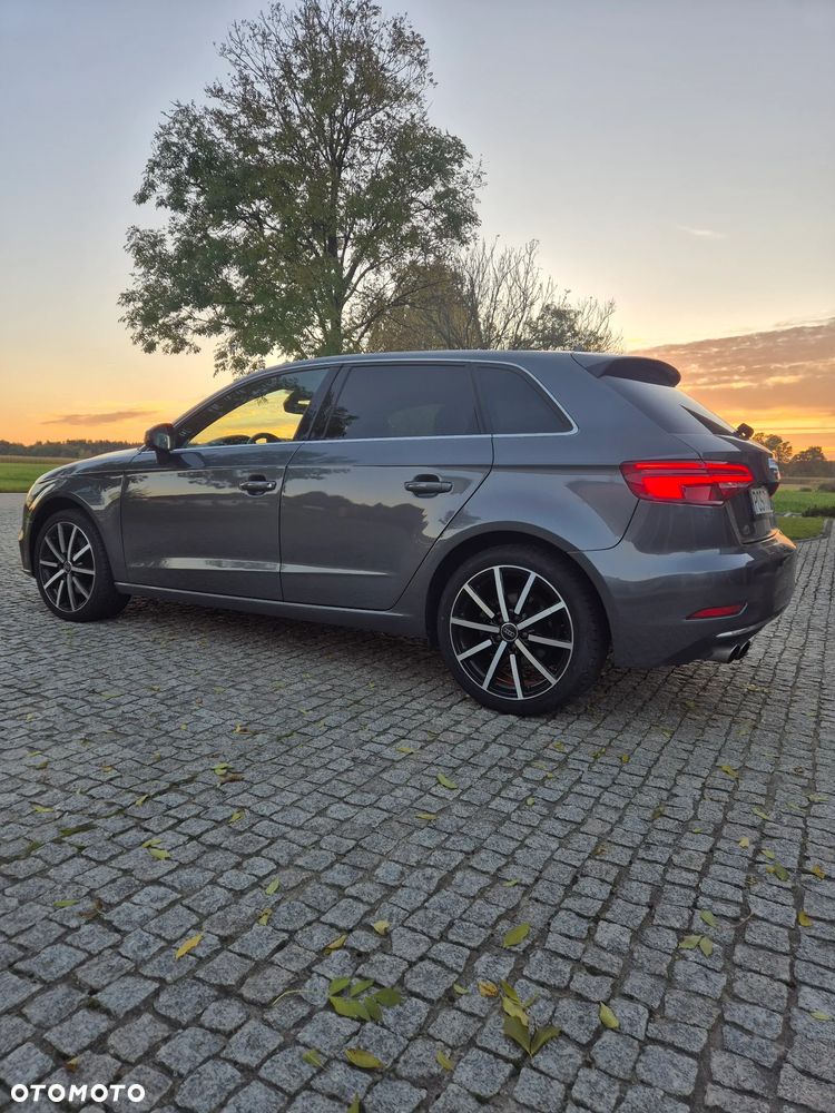 Audi A3 Sportback - 2